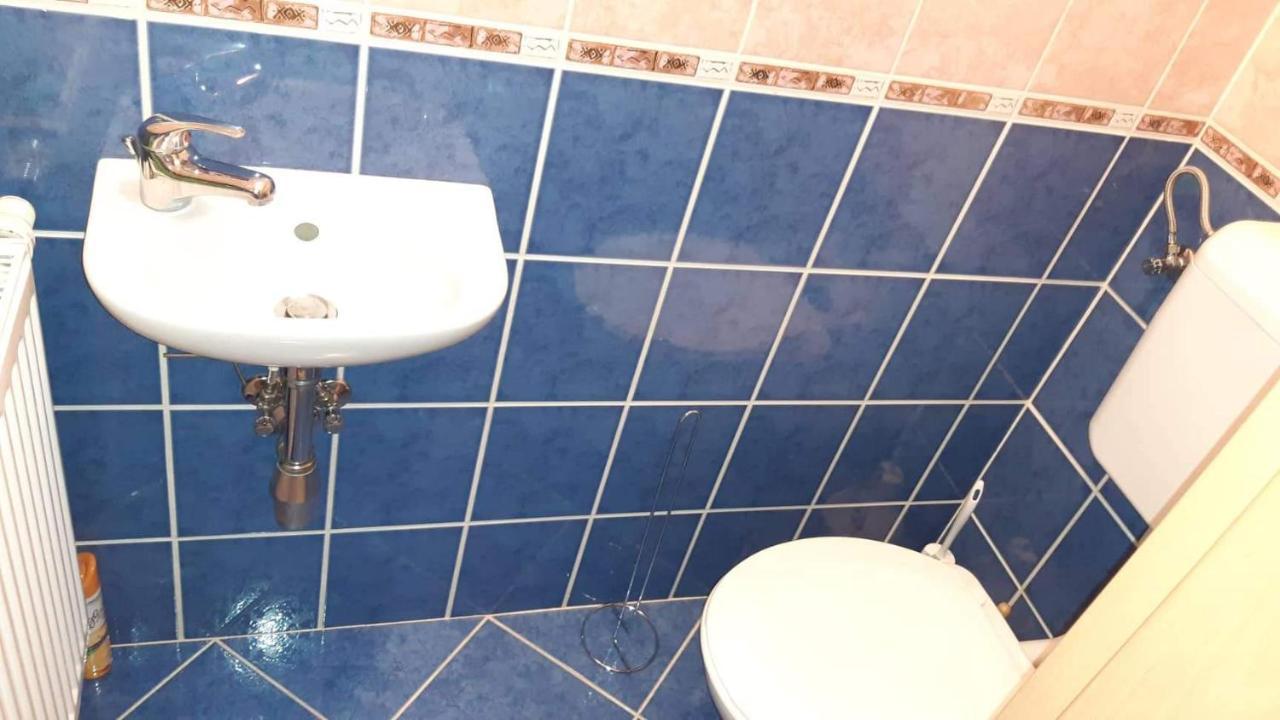 Elizabet Apartman A Belvarosban Сарвас Екстериор снимка