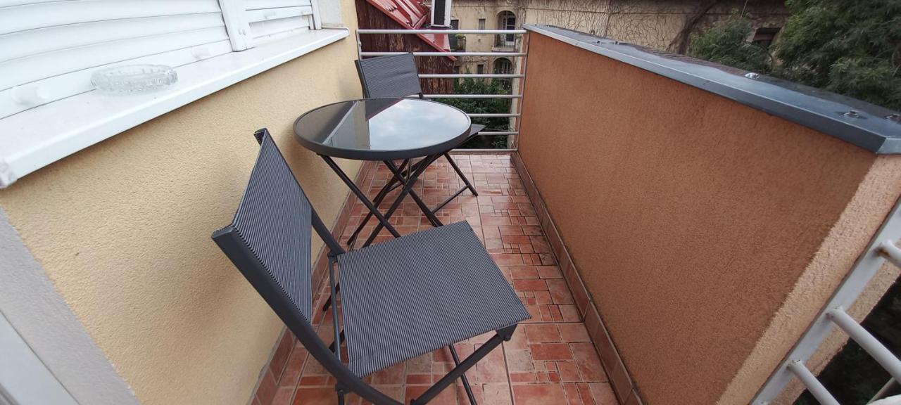 Elizabet Apartman A Belvarosban Сарвас Екстериор снимка